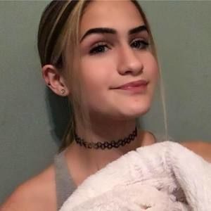 Meet your Posher, Raina